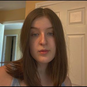 Meet your Posher, Adrianna